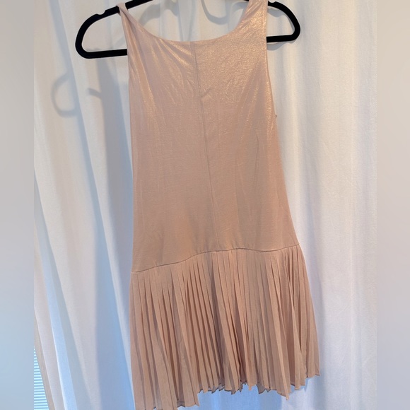 Jessica Simpson blush pink pleated mini dress size 4 - Picture 3 of 8